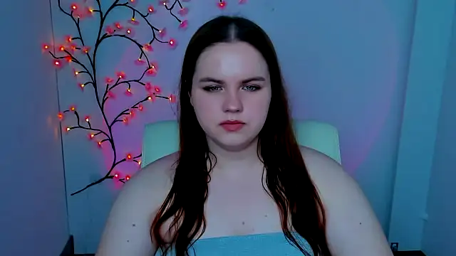 Chat +18 de Kitty_Mia_Kitty ao vivo