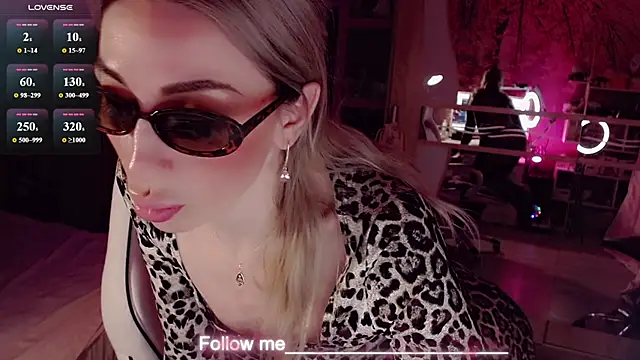 AnnieGOld_ Live XXX Chat