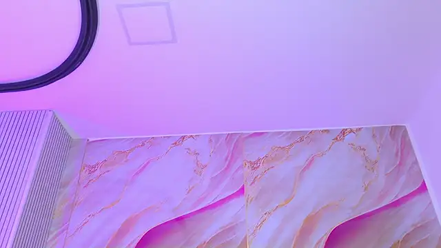 Chat +18 de emmacurvy ao vivo