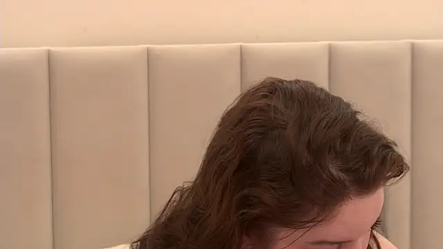 VickiBanx's Live XXX Chat