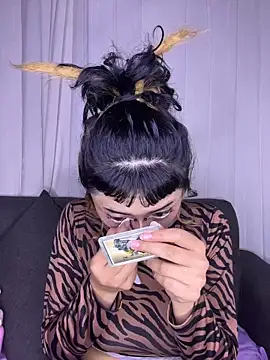 Chat +18 de baby_akuma ao vivo