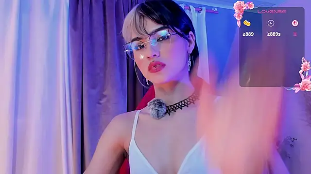 La_Diabla_111_ Adlı Modelin Canlı XXX Sohbeti