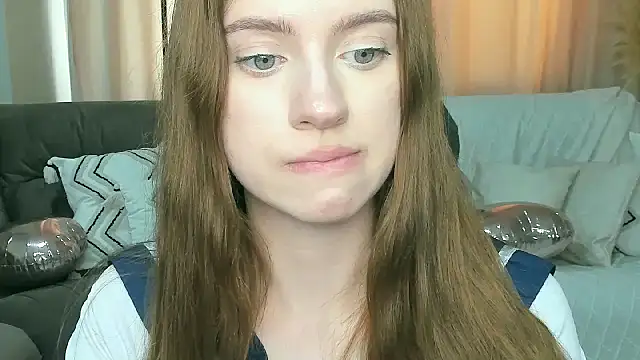 Erica_Kiss: απευθείας συνομιλία ΧΧΧ