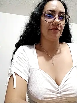 Salma-sweet Live XXX-Chat