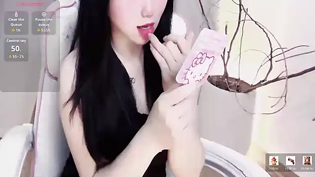 Sweet-Shuna Adlı Modelin Canlı XXX Sohbeti