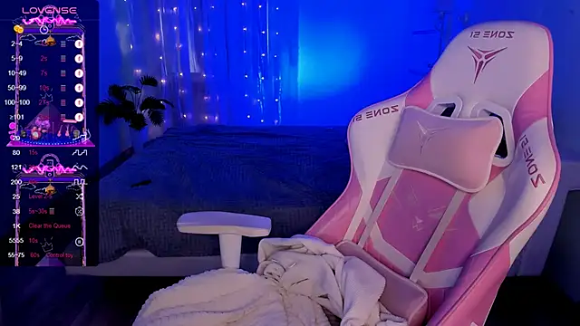 AnyaTaylor_ Chat XXX live