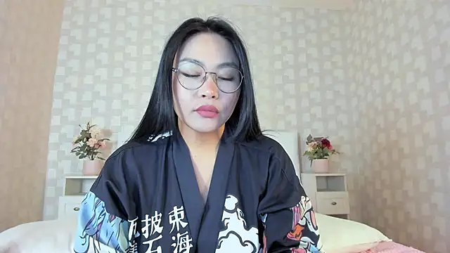 NatsumiHun: онлайн-секс-чат