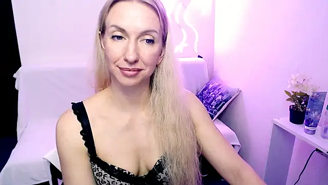 Cute_Smile_Shy's Live XXX Chat