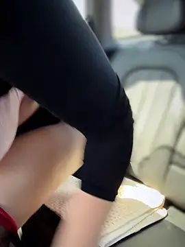 LadiNikan Live XXX chat