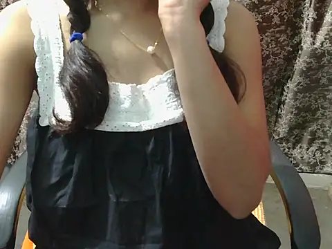 XXX chat uživo modela Adorable_Ayesha