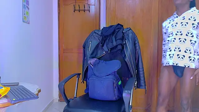 Show Webcam de samirths_boy_