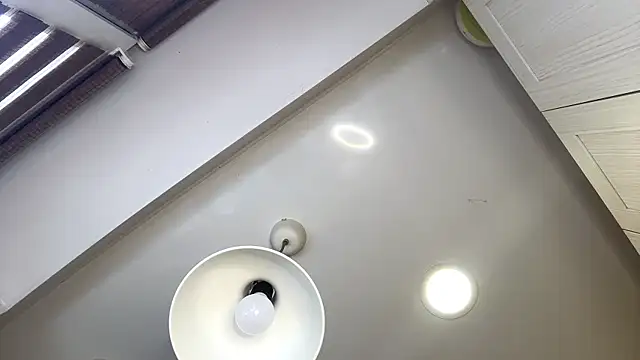 ElsieKuhlmann: онлайн-секс-чат