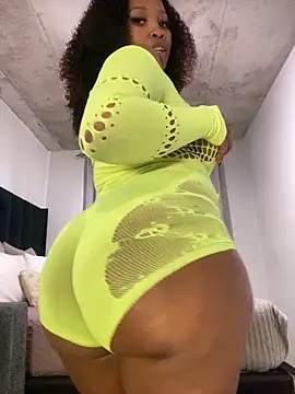 Mercedes_555 Show in webcam