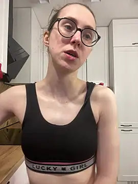 MartiniiSelenna's Live XXX Chat