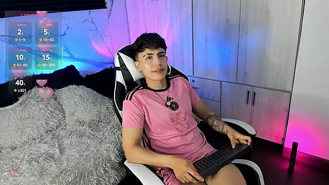 SaimonvelaのライブXXXチャット