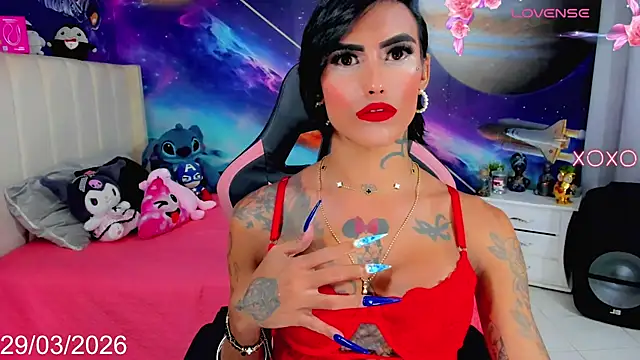 Nella_Dolls 即時 XXX 聊天