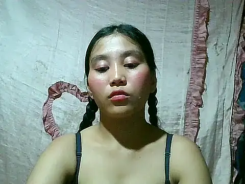 SexyAsianPussy4u Show in webcam