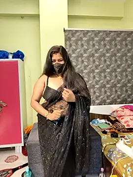 Poly_bhabi: онлайн-секс-чат