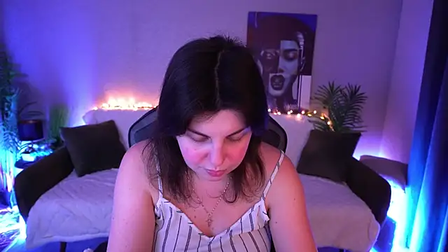 MirandaWong's Live XXX Chat