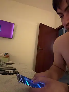 lucy_and_mike7のウェブカメラショー