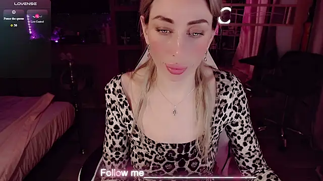 AnnieGOld_ Live XXX-chat