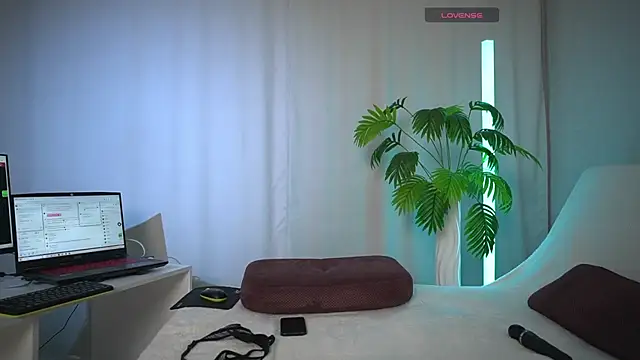 Eva_11 Chat XXX in diretta