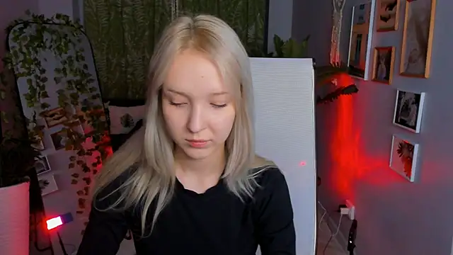 MaoqiBeverly Chat XXX in diretta