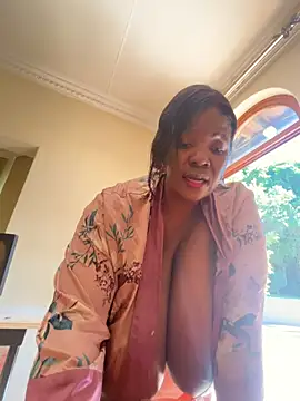 xXXSexyamazon's Webcam Show