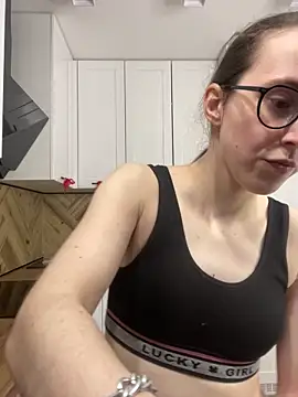 دردشة MartiniiSelenna الجنسية المباشرة