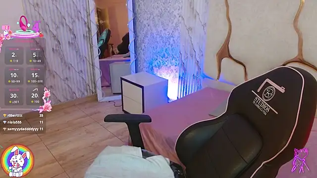 osamu_tay élő XXX-chatje