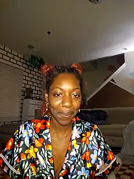 oliviaprettypussy 现场XXX聊天