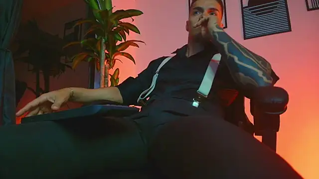 ALPHA_DOMINUS_'s Live XXX Chat