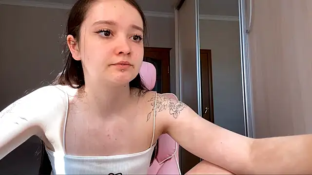 TrulaPhay Chat XXX live