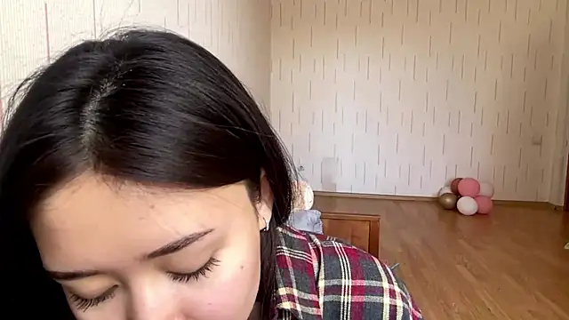 Онлайн чат XXX YourMiIa