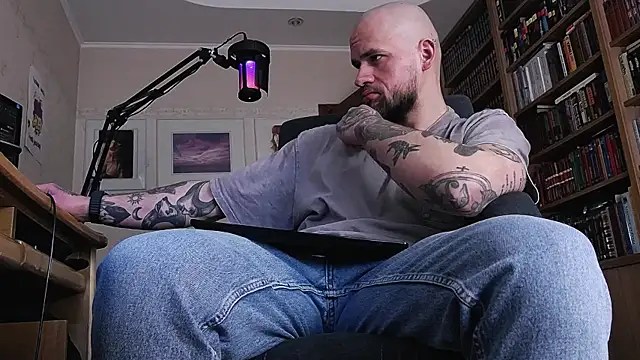 FindomJason: онлайн-секс-чат