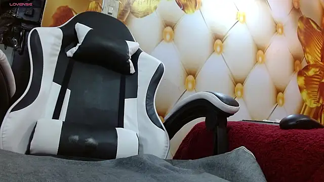 Chat +18 de isabella_barbie ao vivo