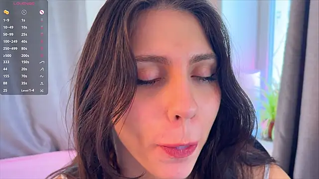 Chatroom XXX en direct de luna_dreamxx