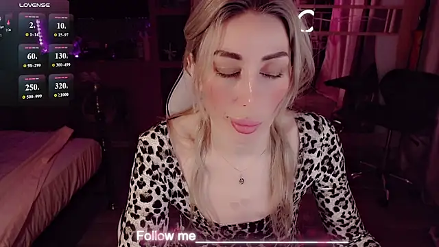 AnnieGOld_ Live XXX-chat