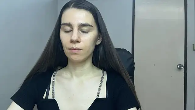 SassyJessi Adlı Modelin Canlı XXX Sohbeti