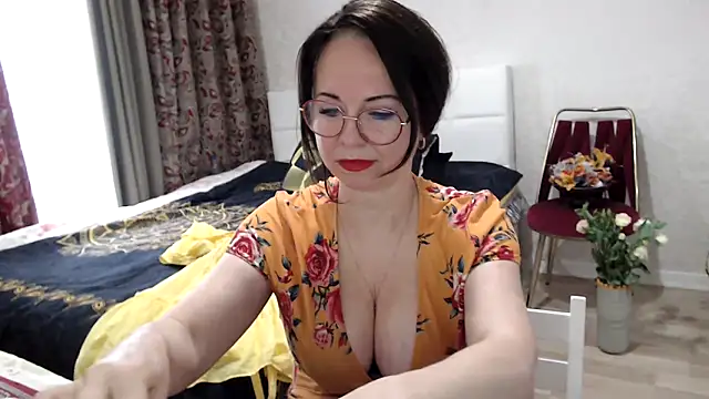 Arisa5000's Webcam Show