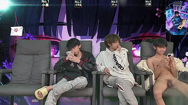 دردشة xiaohuangren01 الجنسية المباشرة