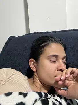 Chatroom XXX en direct de ketty_Riley