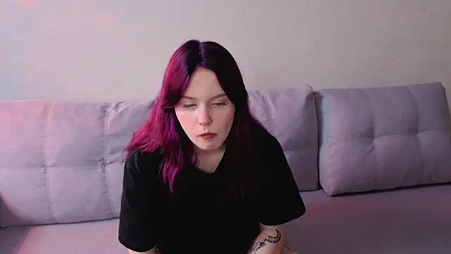 Chat +18 de Julia_Anis ao vivo