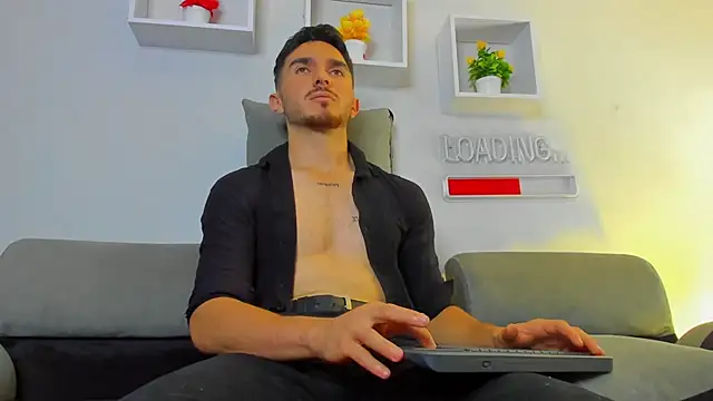 Dante_Blake1: διαδικτυακό σόου στην κάμερα