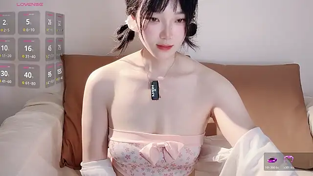 upoo7lt's Live XXX Chat