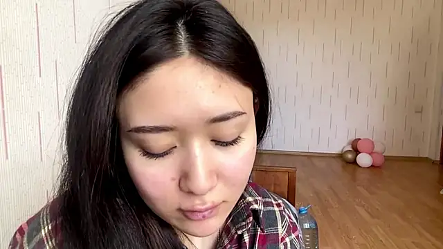 YourMiIa Live XXX Chat