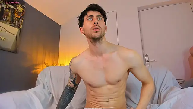 Chatroom XXX en direct de Oscar_Miller_