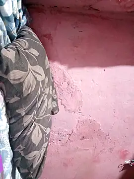 Hellentrans24 élő XXX-chatje