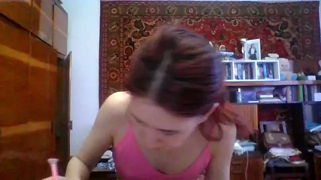 NickiKisinger élő XXX-chatje