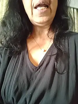 Онлайн чат XXX NakedMILFx